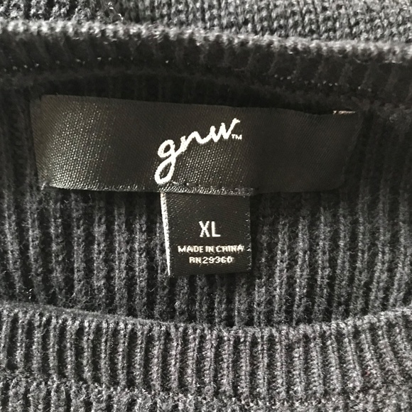 GNW Black Sweater W/Ruffles at Wrist- Size XL - Picture 6 of 7